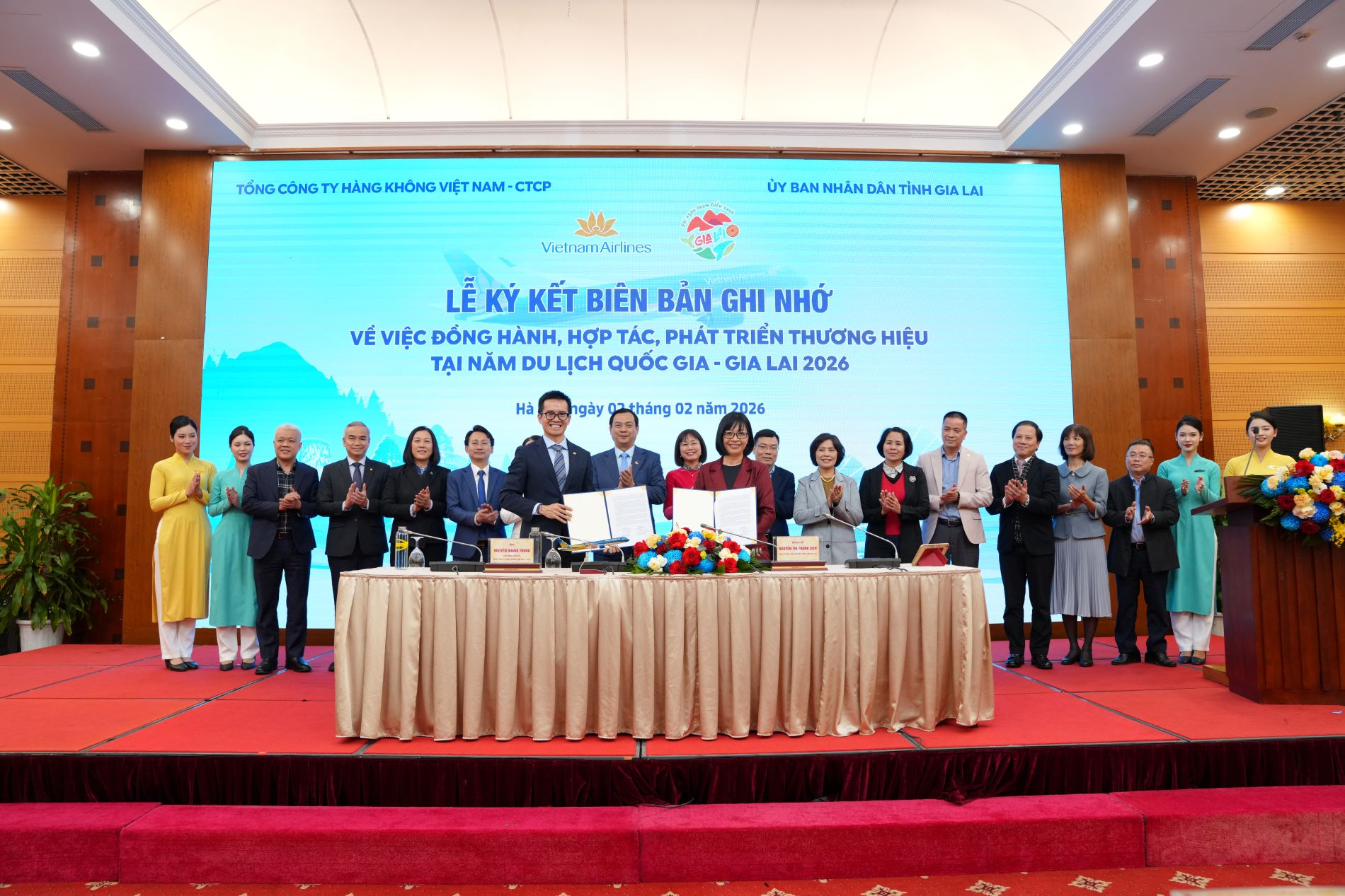 Vietnam Airlines hợp tác cùng Cục Du lịch Quốc gia Việt Nam ra mắt chuỗi hoạt động “Bay cao khát vọng Việt Nam”